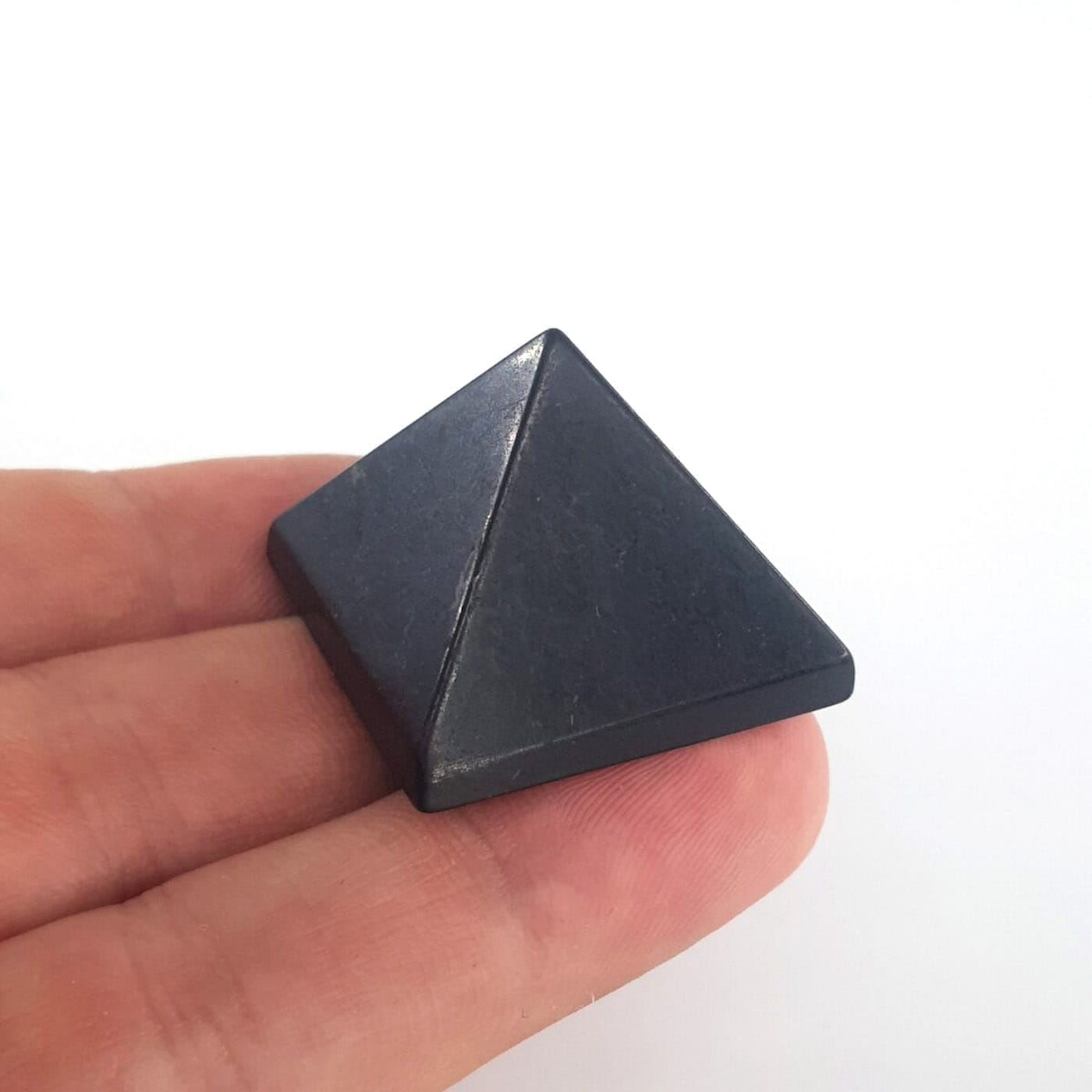 Şungit Piramit S Boy - Görsel 2