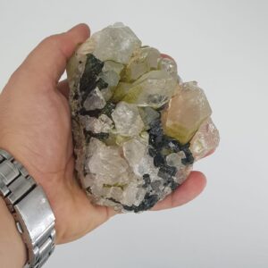 Alternative view of Epidotlu Kuvars Ham Taş