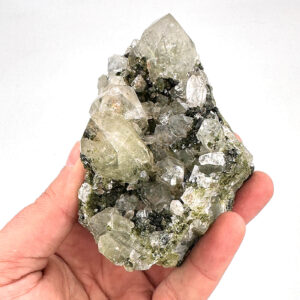 Epidotlu Kristal Kuvars Ham Taş