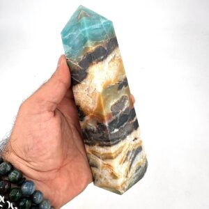 Alternative view of Amazonit Obelisk