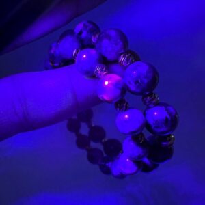 Alternative view of Yooperlite Ateş Sodalit Bileklik 8mm