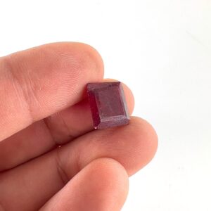 Alternative view of Yakut Kabaşon 6A+ K051