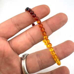 Alternative view of Renkli Kehribar Bileklik 5mm