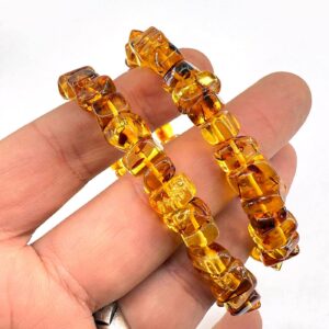 Alternative view of Kehribar Örme Küp Bileklik