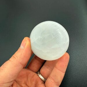 Selenit Küre 6mm