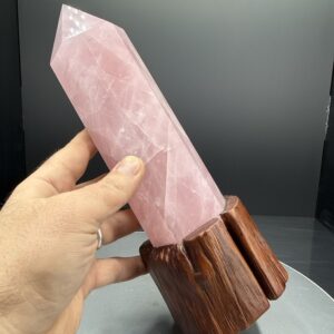 Pembe Kuvars Obelisk Standlı